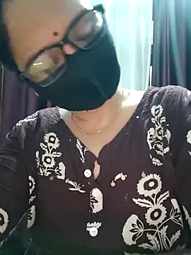 Aishwaryaa 69 online show from September 14, 2025, 4:35 am