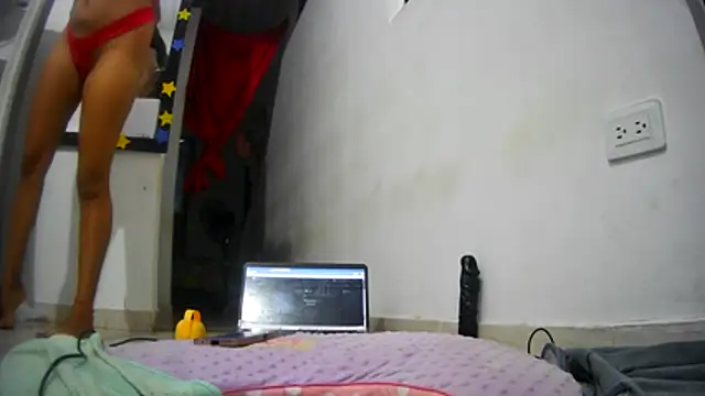 liam-65 online show from February 11, 2026, 1:44 pm