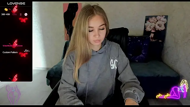  NigoNika online show from March 15, 2025, 10:57 am