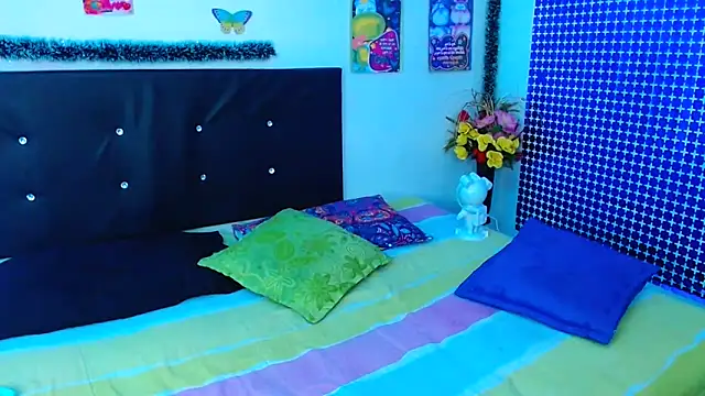 Snapshot of pleasure_and_fantasy chatting on March 11, 2025, 10:20 pm pleasure and fantasy online show from March 11, 2025, 10:20 pm