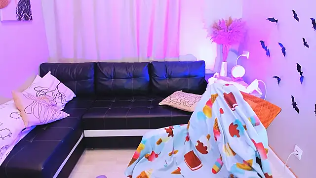 Cassie xKiss online show from October 25, 2025, 8:31 pm