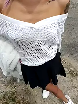 Snapshot of Rob_and_lizzy chatting on December 14, 2024, 4:30 pm Rob and lizzy online show from December 14, 2024, 4:30 pm