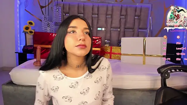 Leiaa  online show from December 23, 2024, 5:06 am