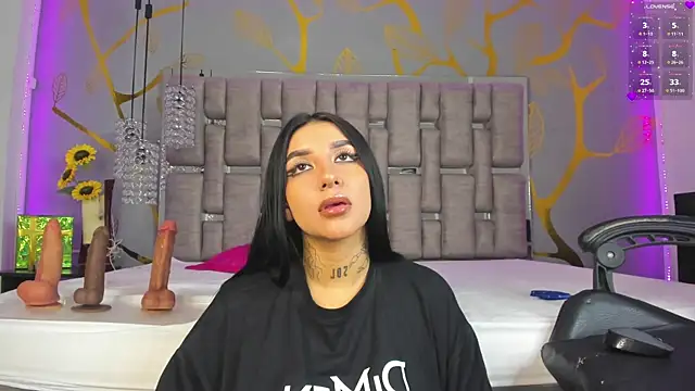 Leiaa  online show from January 16, 2025, 5:00 am