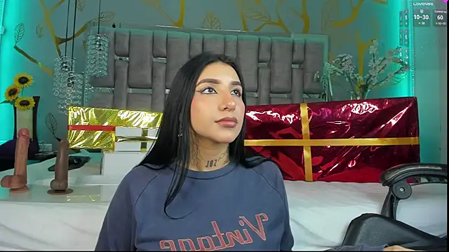 Leiaa  online show from December 19, 2024, 5:40 am