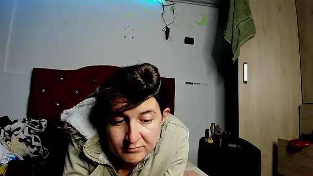 Sweet-Suck69 online show from March 18, 2025, 5:02 am