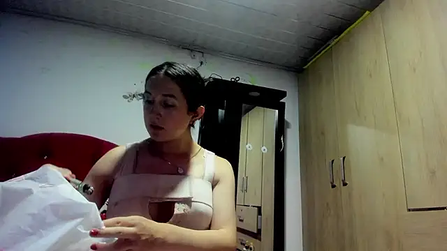 Sweet-Suck69 online show from September 17, 2025, 10:56 pm