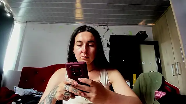 Sweet-Suck69 online show from September 24, 2025, 7:31 pm