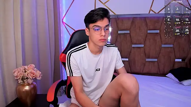 Gerony  online show from March 16, 2025, 5:03 am