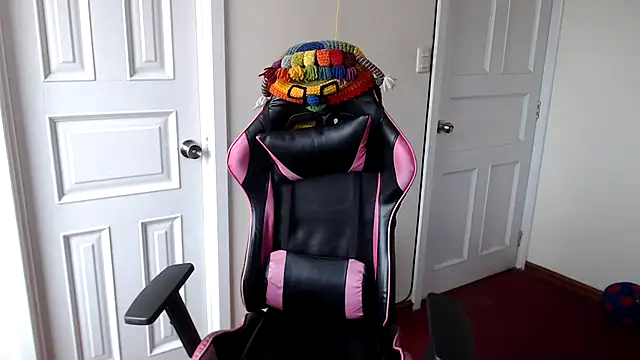 Jackyrose online show from September 18, 2025, 8:12 pm