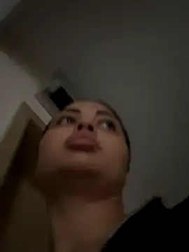 MichelleReys online show from September 15, 2025, 4:07 pm