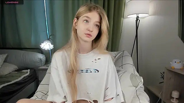 YuNabif online show from November 2, 2025, 7:13 am