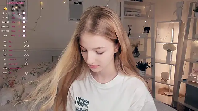 YuNabif online show from March 12, 2025, 7:13 am