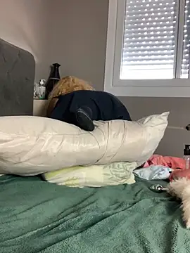 MaryAlbuquerque online show from September 23, 2025, 5:53 pm