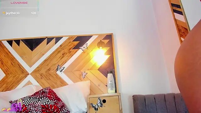 Kathaleiya Ozz online show from October 17, 2025, 7:37 pm