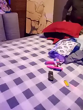 Snapshot of Mic_Oxinner chatting on February 12, 2025, 8:59 am Mic Oxinner online show from February 12, 2025, 8:59 am