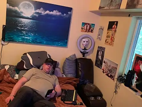 Mic Oxinner online show from April 13, 2026, 12:47 am