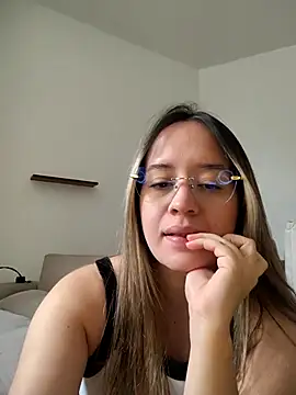 Snapshot of Dani_javi chatting on May 3, 2026, 3:15 pm Dani javi online show from May 3, 2026, 3:15 pm