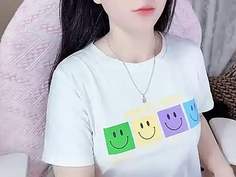  Lygn   online show from October 12, 2025, 10:33 pm