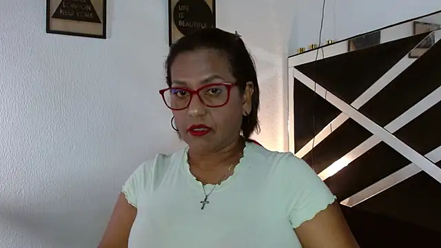 elizabeth mature23 online show from September 9, 2025, 12:36 pm