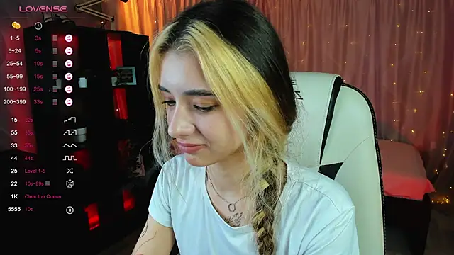 DarlaLike online show from February 23, 2025, 8:28 am