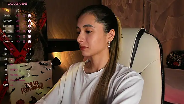 DarlaLike online show from October 24, 2025, 3:49 am