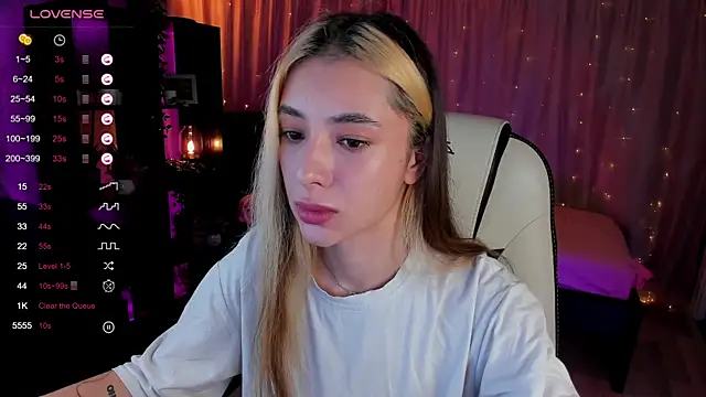 DarlaLike online show from March 3, 2025, 5:47 am