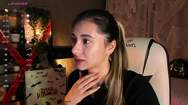 DarlaLike online show from October 31, 2025, 3:36 am