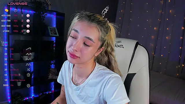 DarlaLike online show from March 16, 2025, 3:58 am