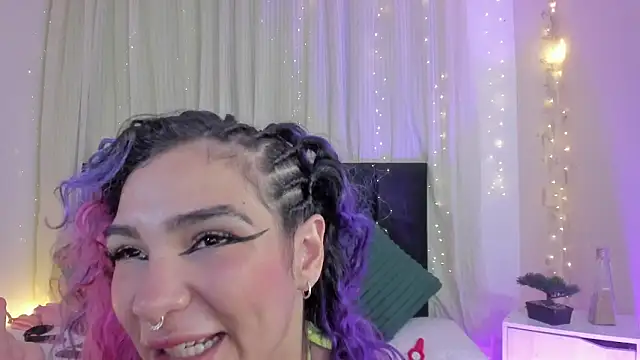 party-naugthysex online show from May 22, 2026, 8:56 am