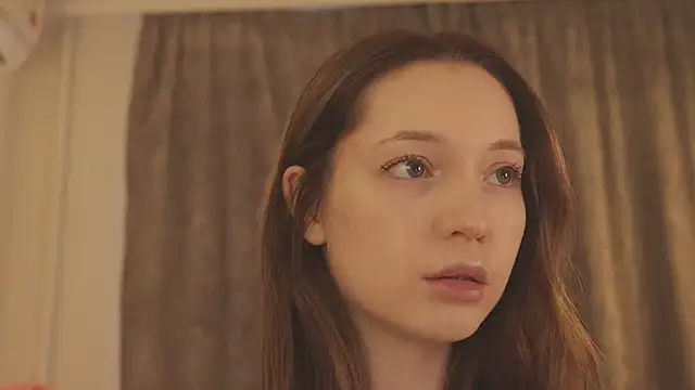 Snapshot of MiaThaine chatting on February 14, 2026, 3:45 pm MiaThaine online show from February 14, 2026, 3:45 pm