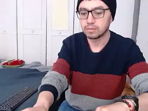 Diptongo online show from December 3, 2024, 8:44 pm