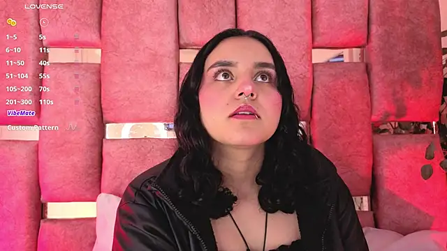  Ambar-devon  online show from November 12, 2025, 7:18 pm