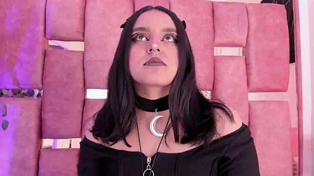  Ambar-devon  online show from October 1, 2025, 4:44 pm