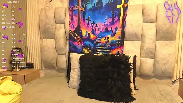 charlotte  G online show from October 13, 2025, 11:23 am