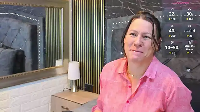 charlotte  G online show from April 18, 2026, 11:01 am