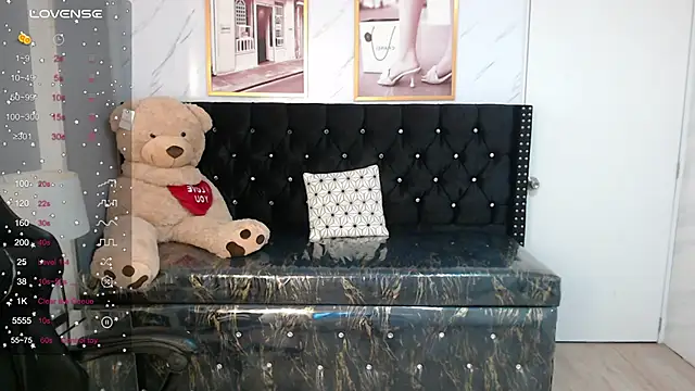 liz 25b online show from March 22, 2025, 3:20 am