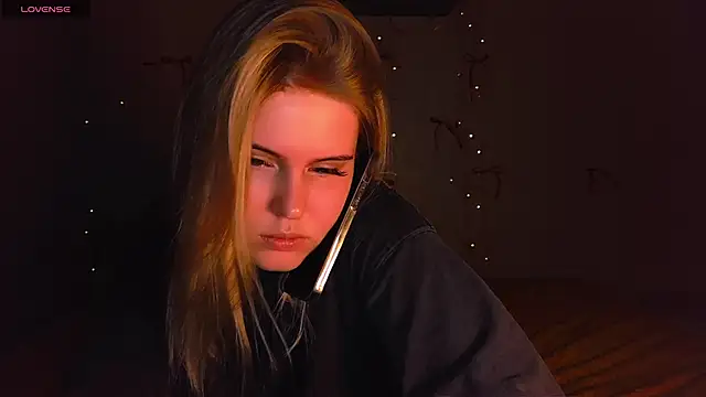 Snapshot of VoluptuousDreams chatting on February 11, 2025, 3:08 pm VoluptuousDreams online show from February 11, 2025, 3:08 pm