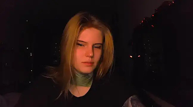 Snapshot of VoluptuousDreams chatting on January 9, 2025, 1:24 pm VoluptuousDreams online show from January 9, 2025, 1:24 pm