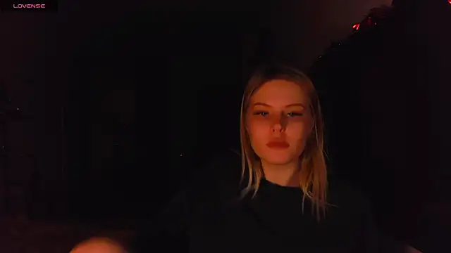 Snapshot of VoluptuousDreams chatting on February 6, 2025, 7:18 pm VoluptuousDreams online show from February 6, 2025, 7:18 pm