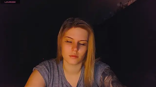 Snapshot of VoluptuousDreams chatting on February 28, 2025, 4:53 pm VoluptuousDreams online show from February 28, 2025, 4:53 pm