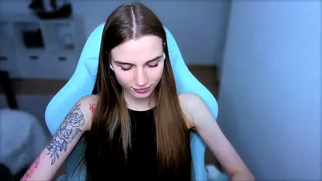 StellaLawless online show from October 4, 2025, 8:21 pm