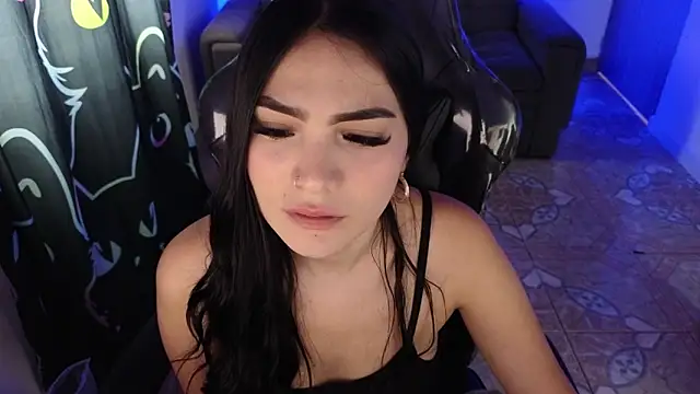 Snapshot of keity_moon chatting on May 14, 2026, 1:52 pm keity moon online show from May 14, 2026, 1:52 pm