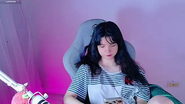 Snapshot of stephybrown chatting on June 30, 2026, 10:54 pm stephybrown online show from June 30, 2026, 10:54 pm