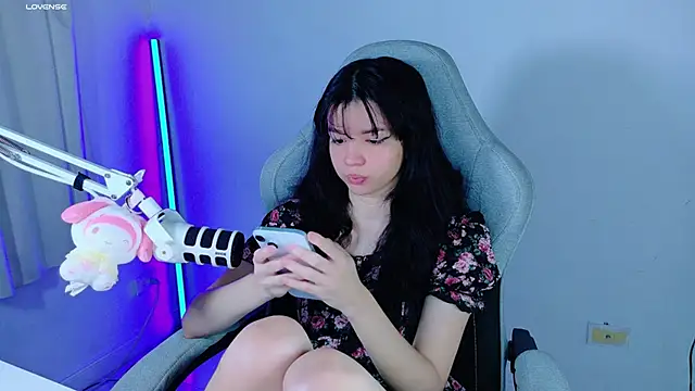 stephybrown online show from November 28, 2025, 11:49 pm