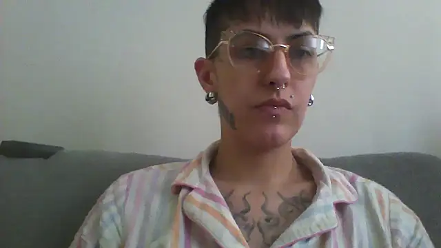 nickfxx online show from October 18, 2025, 5:26 pm