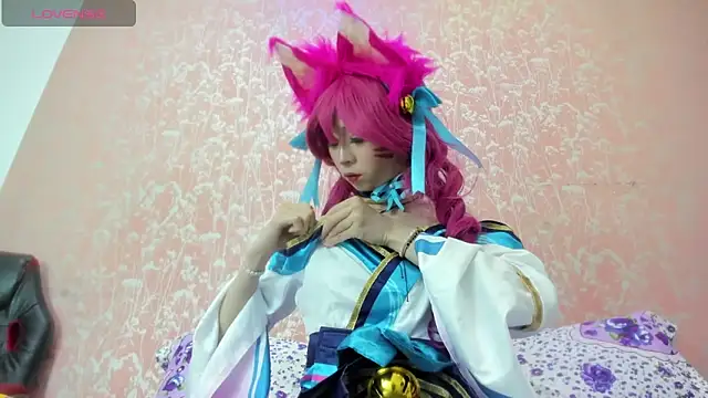 NEZUKO MITSURI online show from September 25, 2025, 6:58 pm