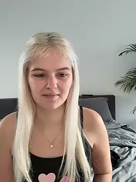 Allylove03 online show from December 30, 2024, 9:59 am