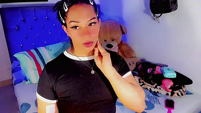 Zakura hot1 online show from September 17, 2025, 8:05 am