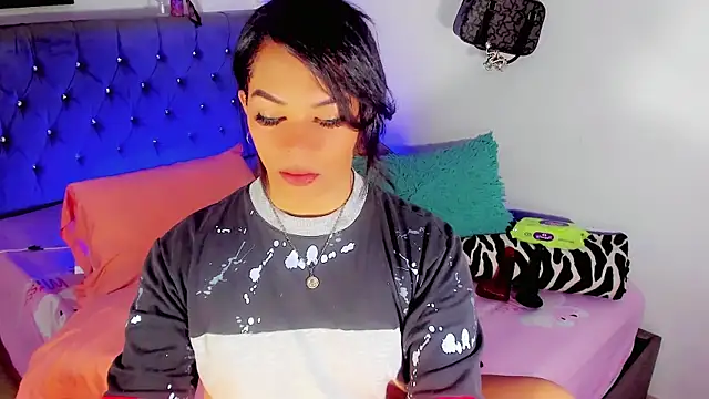 Zakura hot1 online show from October 16, 2025, 8:00 am